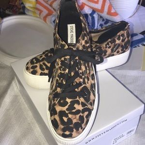 Steve Madden Gils Leopard Platform Sneaker 9.5